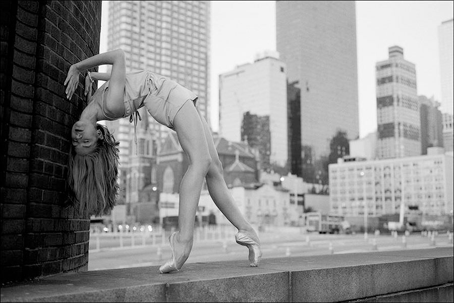 Балерины на улицах города - фото 17