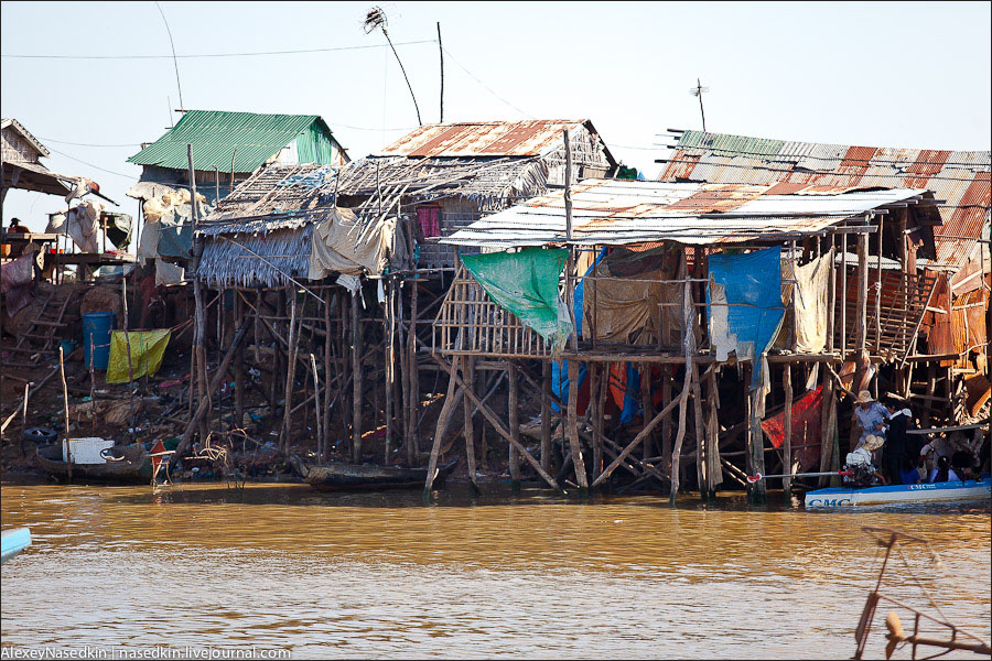 jiznnaozere 1 Жизнь на озере Тонлесап в Камбодже 