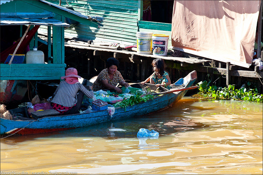  Жизнь на озере Тонлесап в Камбодже - фото 37