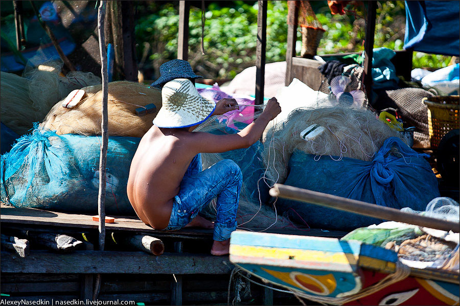  Жизнь на озере Тонлесап в Камбодже - фото 38