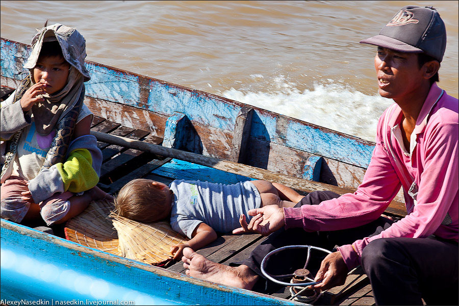 Жизнь на озере Тонлесап в Камбодже - фото 42