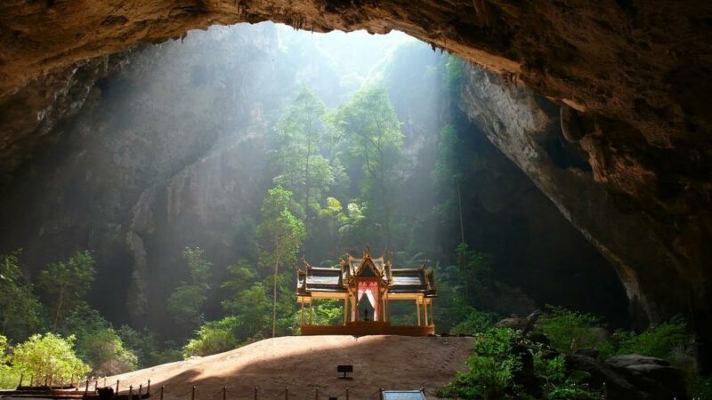 PhrayaNakon01 800x450 Пещера Пхрая Након в Таиланде