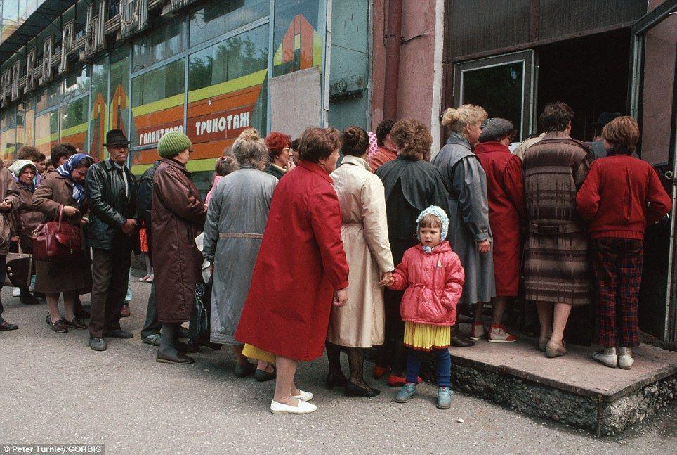 endofussr05 Фотографии о последних днях СССР