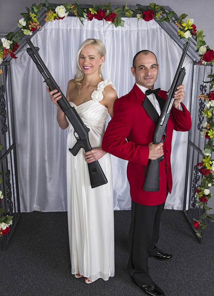 라스베가스에서 shotgunwedding02 무장 결혼식