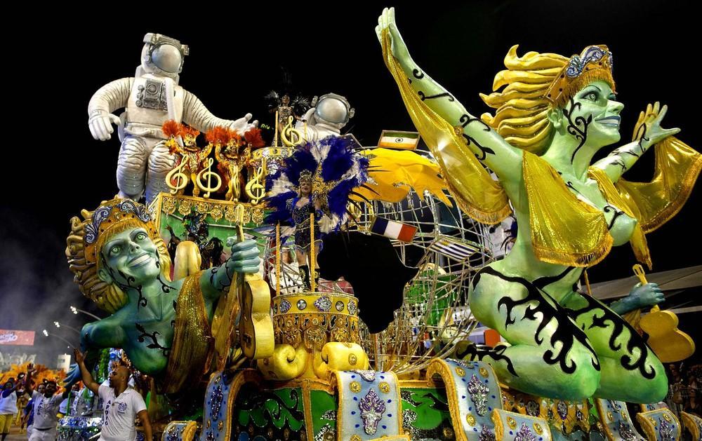  Бразильский карнавал 2013
