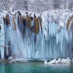 FrozenWaterfalls06 800x5421 150x150 Замерзший, но не застывший   водопад Кивач зимой