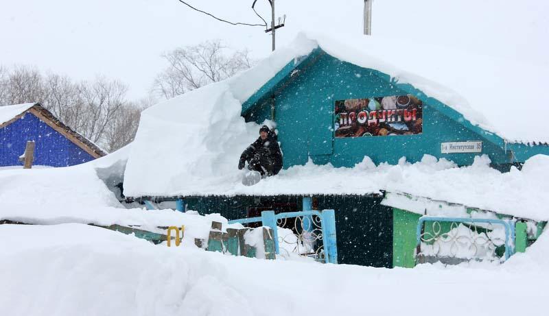 snegopadnaSaxaline 10 Последствия сильнейшего снегопада на Сахалине