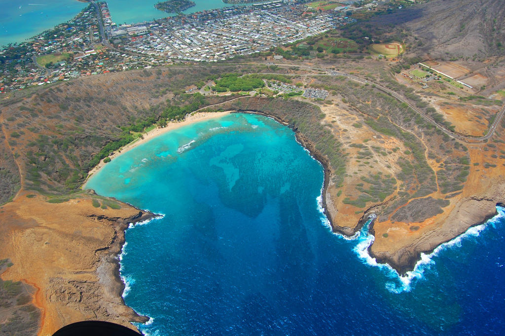 0 a5863 e263d079 orig Земной рай   гавайский пляж внутри древнего кратера