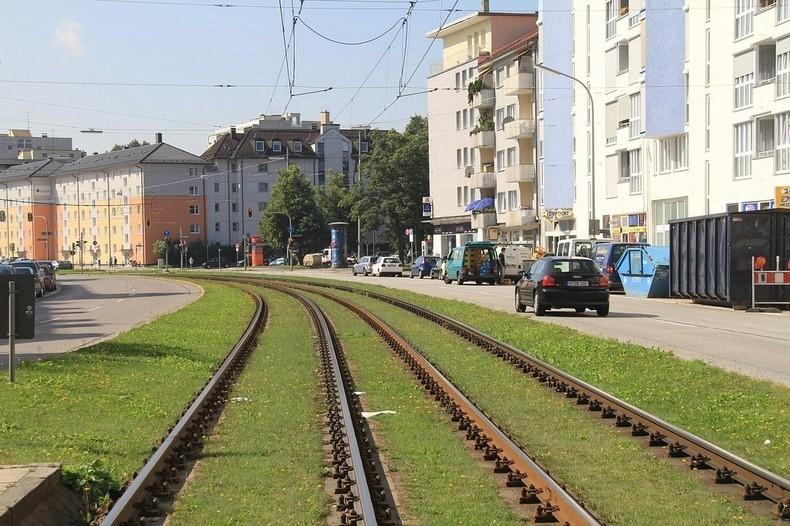 greentramway10 Зеленые трамвайные пути в Европе