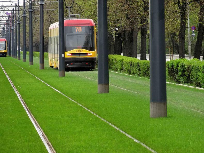 greentramway14 Зеленые трамвайные пути в Европе