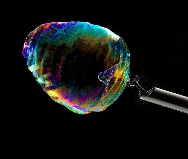 BubbleBurst01 Как лопается мыльный пузырь