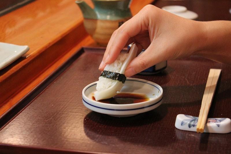 EatingSushi03 Как правильно есть суши