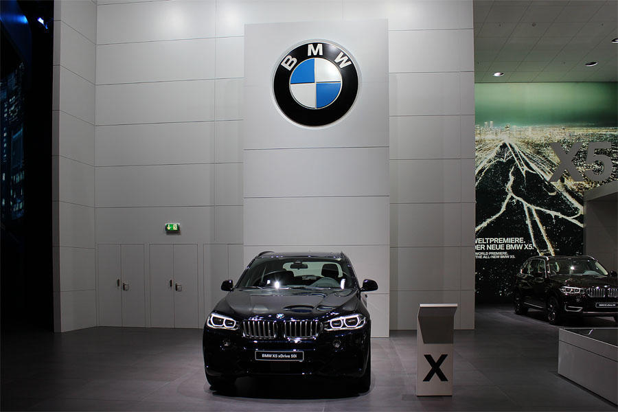 52 BMW на 65 м автосалоне во Франкфурте
