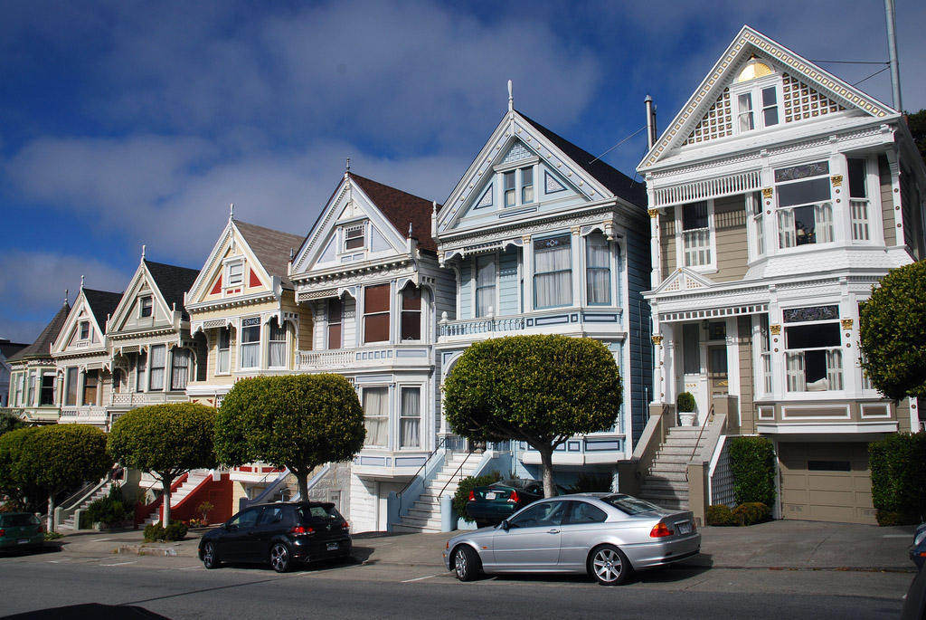 5008861260 6f5d3143bc b1 Яркая достопримечательность Сан Франциско: викторианские дома Painted Ladies
