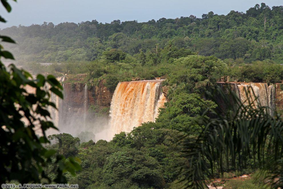 Iguazu02 Водопады Игуасу