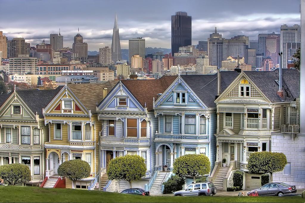 Steiner01 Яркая достопримечательность Сан Франциско: викторианские дома Painted Ladies