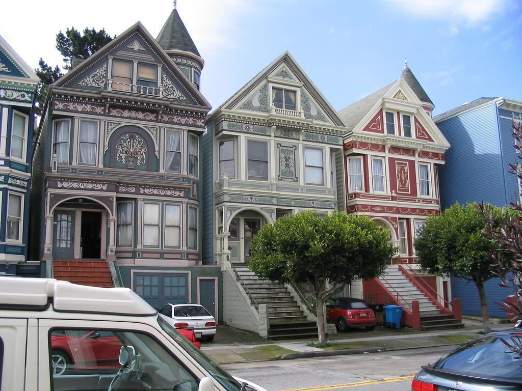 Steiner02 Яркая достопримечательность Сан Франциско: викторианские дома Painted Ladies