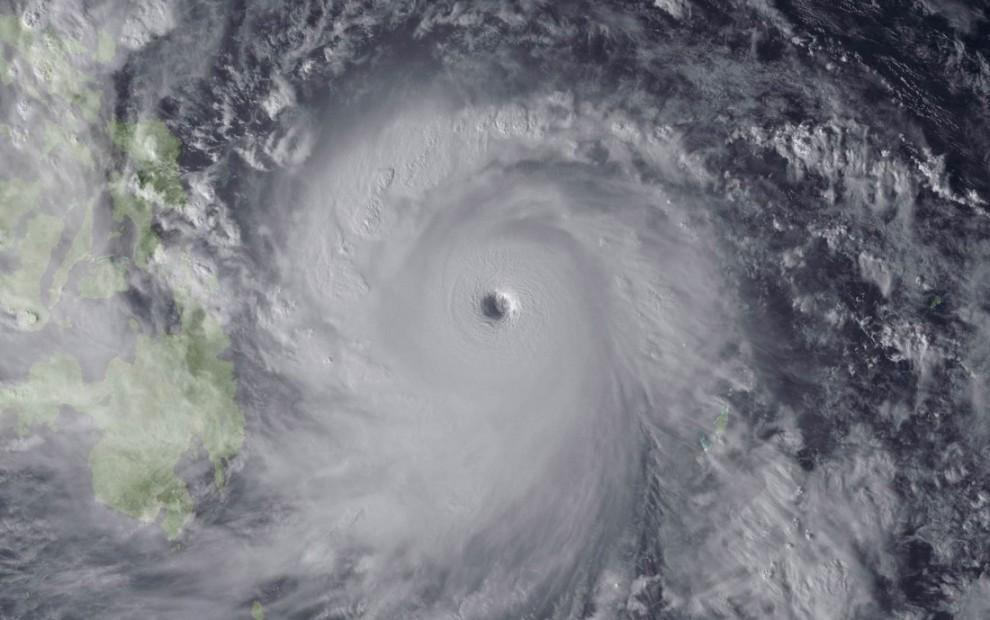 1578704 original 990x620 Тайфун Хаян унес жизни более 10 тысяч человек