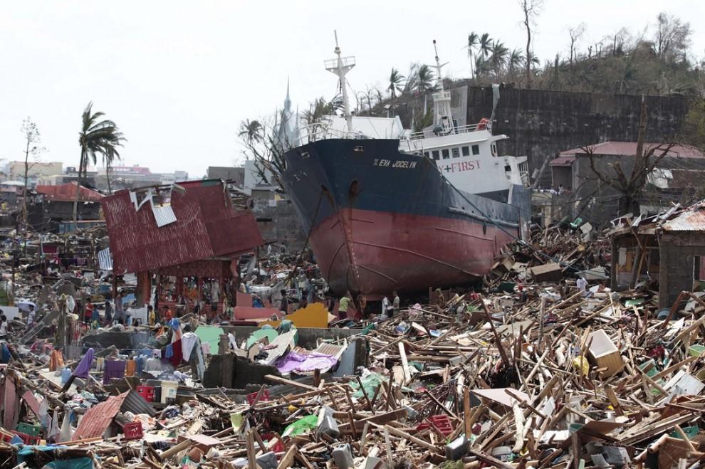 1580218 original 990x659 Тайфун Хаян унес жизни более 10 тысяч человек