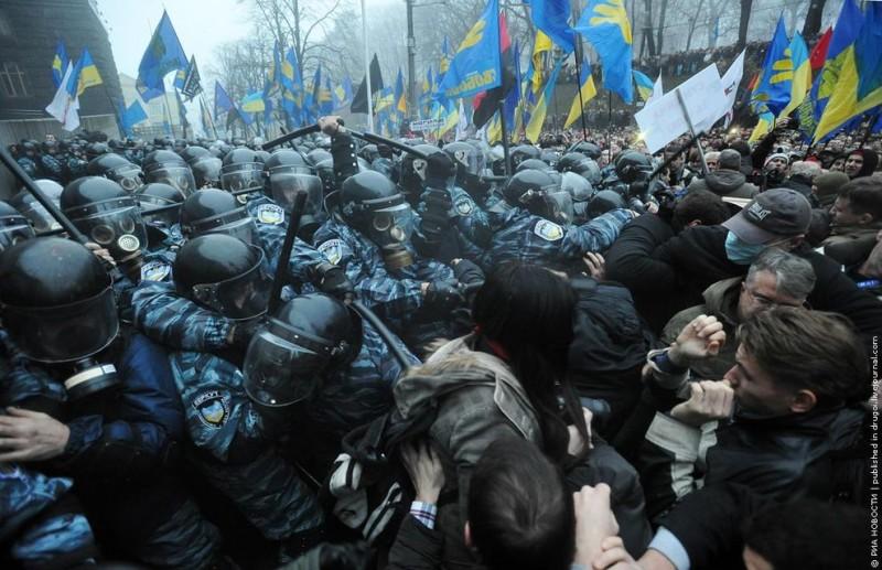 Euromaidan11 800x517 Майдан в Киеве