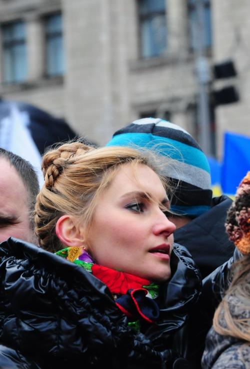 8c16c3f6a7 500 Красивые девушки Евромайдана зажигают дух революции