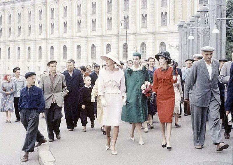 diorinmsk11 Кристиан Диор: Как прошел первый визит в Москву в 1959 году