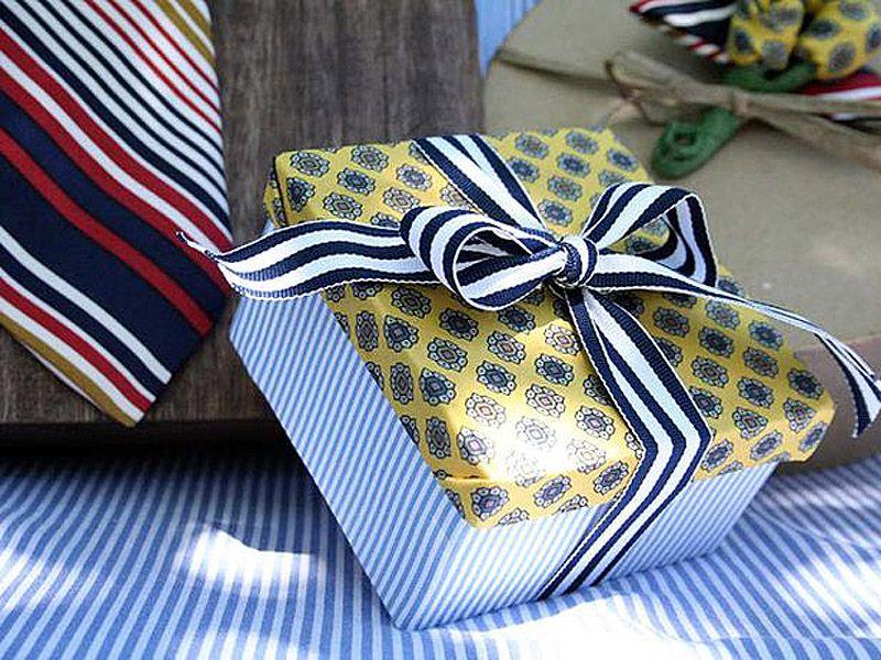 giftwrap28 30 идей, как упаковать новогодний подарок