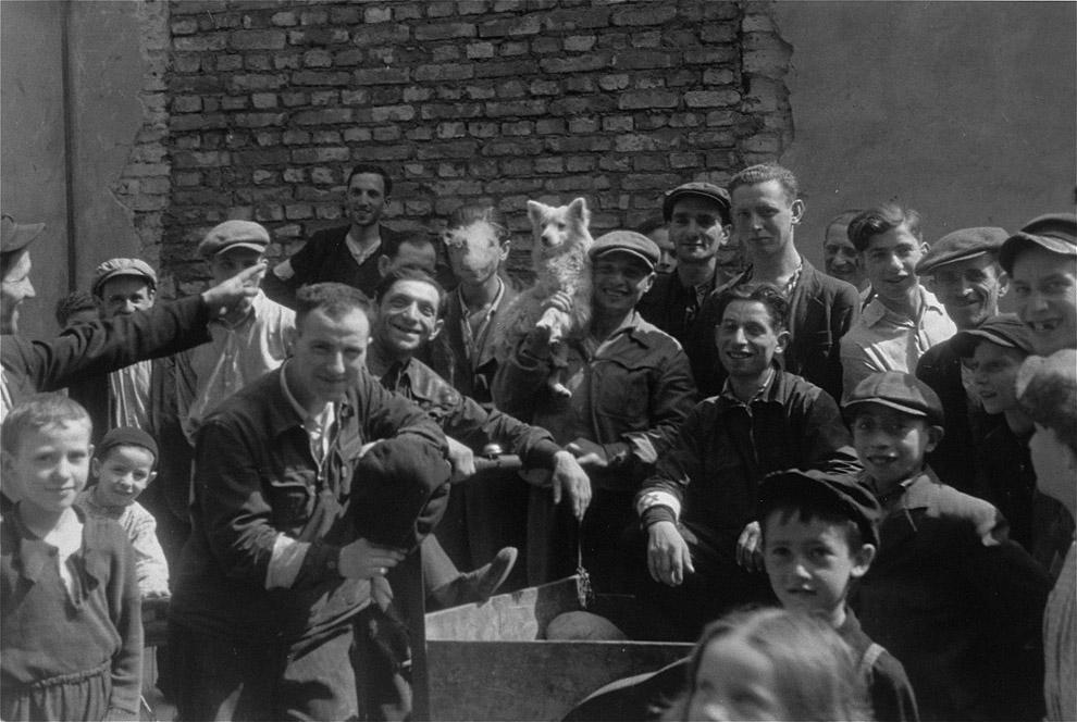 warsawgetto24 Запретные фотографии : Варшавское гетто летом 1941 года