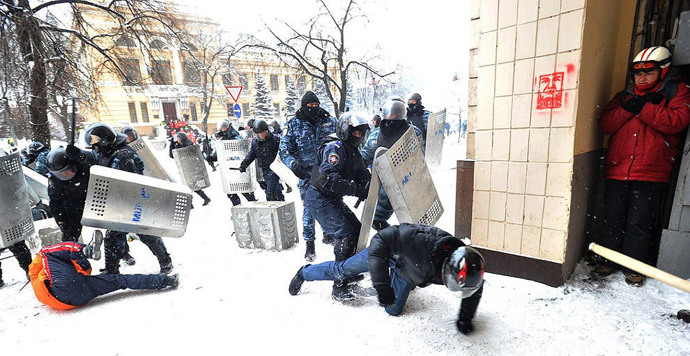 Uariot20 Самые невероятные и удивительные фотографии противостояния в Украине