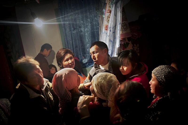 unholymatrimony02 Краденые невесты Кыргызстана
