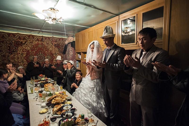 unholymatrimony10 Краденые невесты Кыргызстана