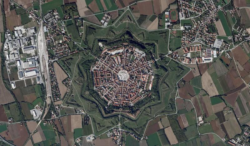 Palmanova01 800x467 Пальманова – симметричный город крепость в Италии