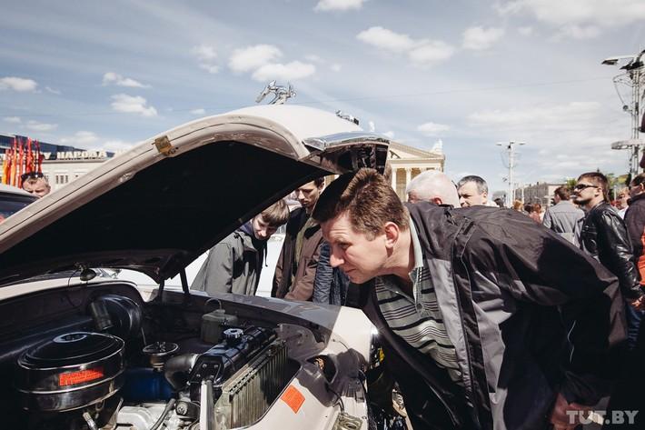 RetroAuto29 Ретропарад в седьмой раз собрал любителей автомобильной классики в Минске