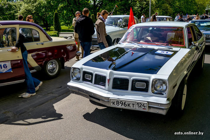 RetroAuto71 Ретропарад в седьмой раз собрал любителей автомобильной классики в Минске