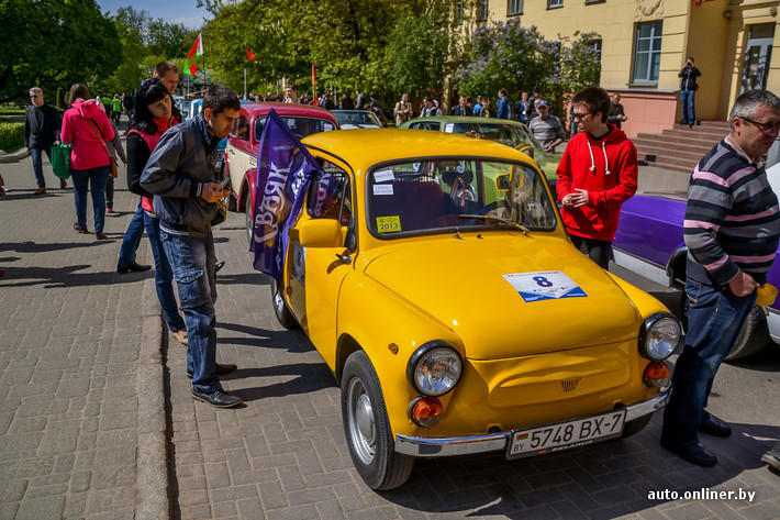RetroAuto73 Ретропарад в седьмой раз собрал любителей автомобильной классики в Минске