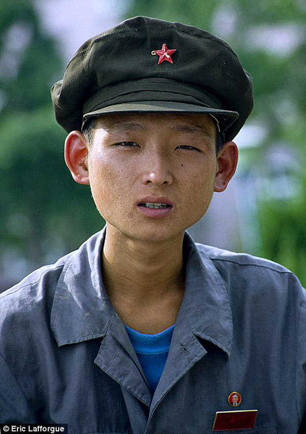 insideNorthKorea04 Запрещенные фотографии — Северная Корея, снятая скрытой камерой
