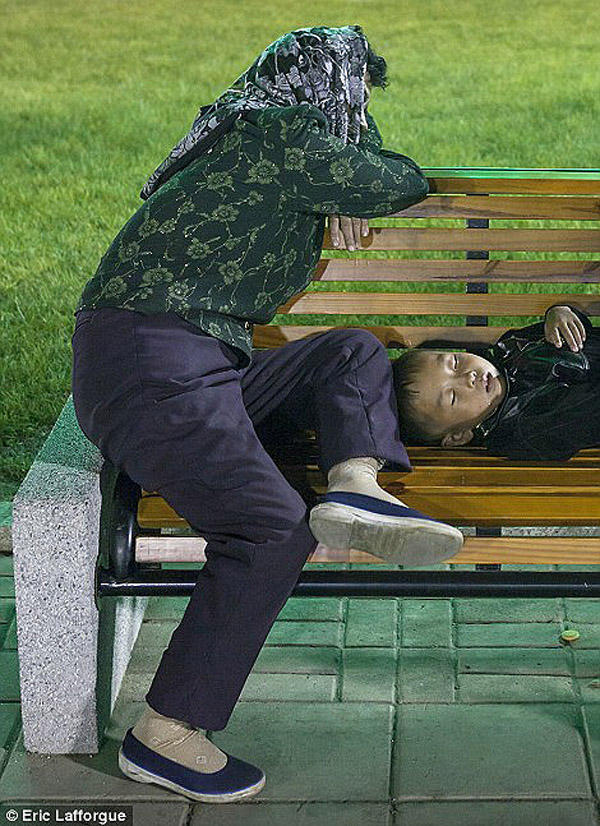 insideNorthKorea22 Запрещенные фотографии — Северная Корея, снятая скрытой камерой