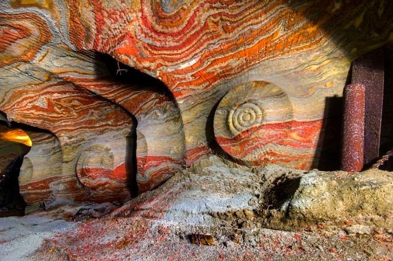 SaltMine01 Психоделическая соляная пещера под Екатеринбургом