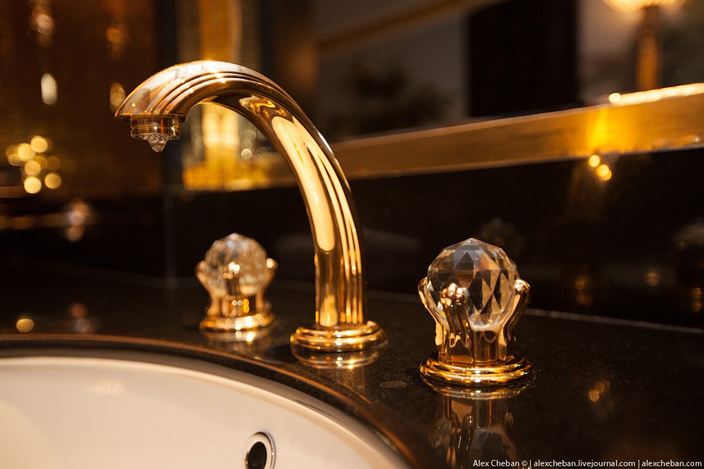 BurjAlArab16 ouro para xeques e oligarcas: o quarto mais caro no hotel Burj Al Arab sete estrelas