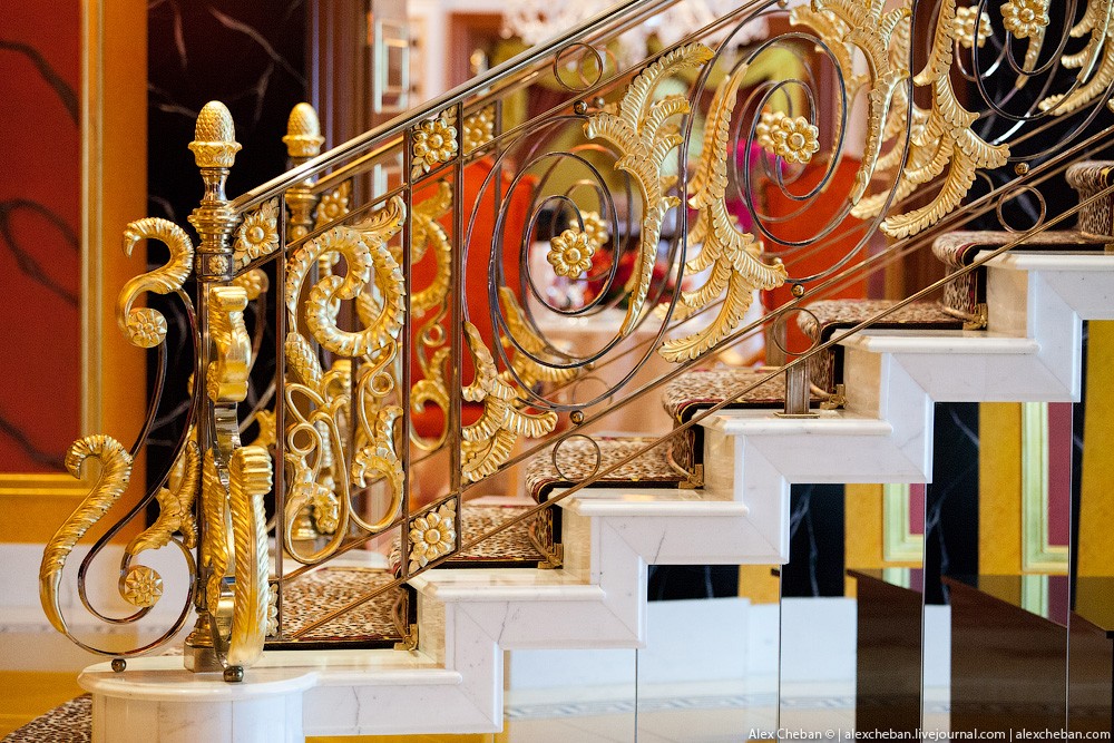 BurjAlArab17 ouro para xeques e oligarcas: o quarto mais caro no hotel Burj Al Arab sete estrelas