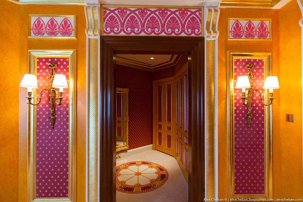 BurjAlArab31 ouro para xeques e oligarcas: o quarto mais caro no hotel Burj Al Arab sete estrelas