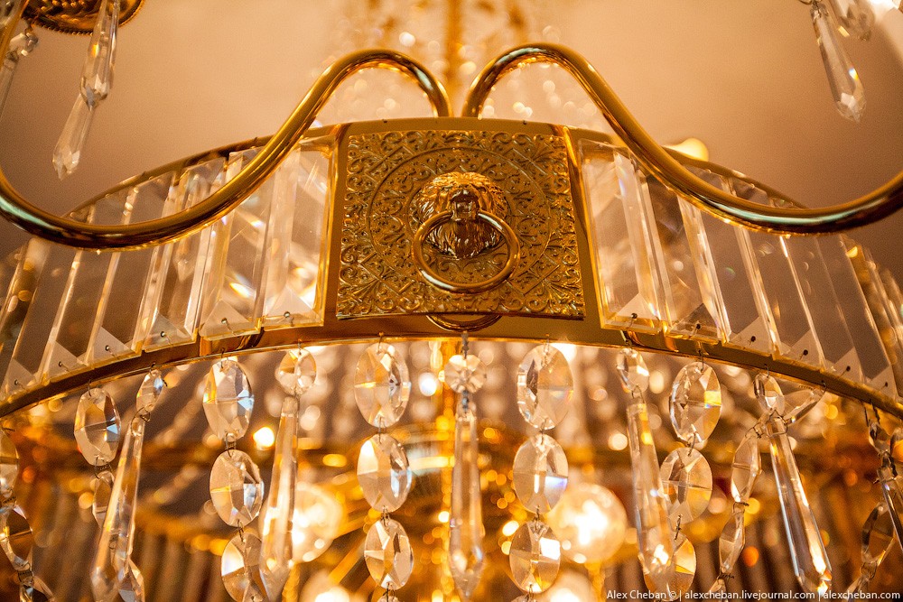 BurjAlArab33 ouro para xeques e oligarcas: o quarto mais caro no hotel Burj Al Arab sete estrelas