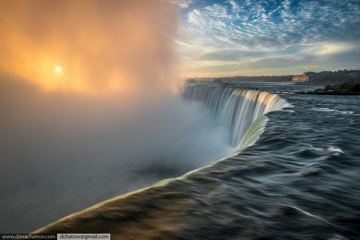 Niagaraoutside01 Ниагарский водопад. Вид изнутри