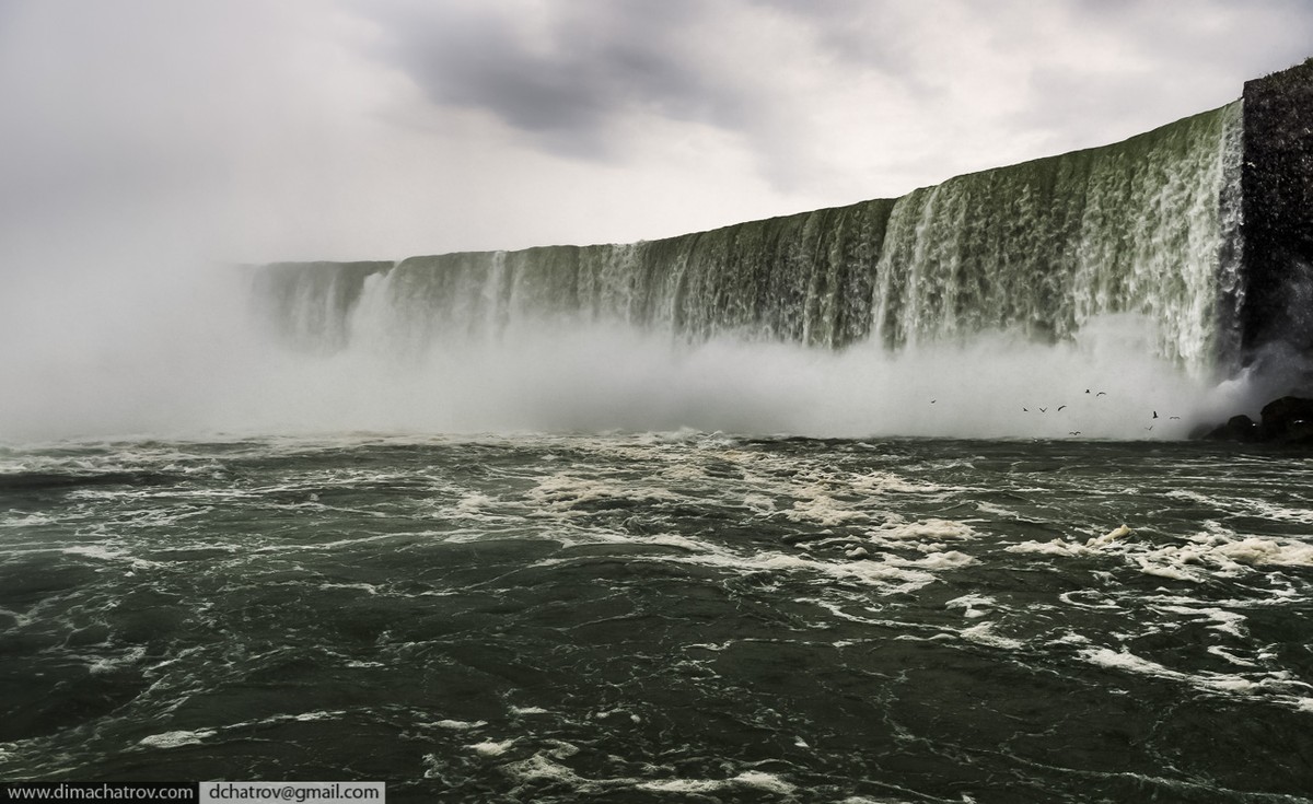Niagaraoutside09 Ниагарский водопад. Вид изнутри