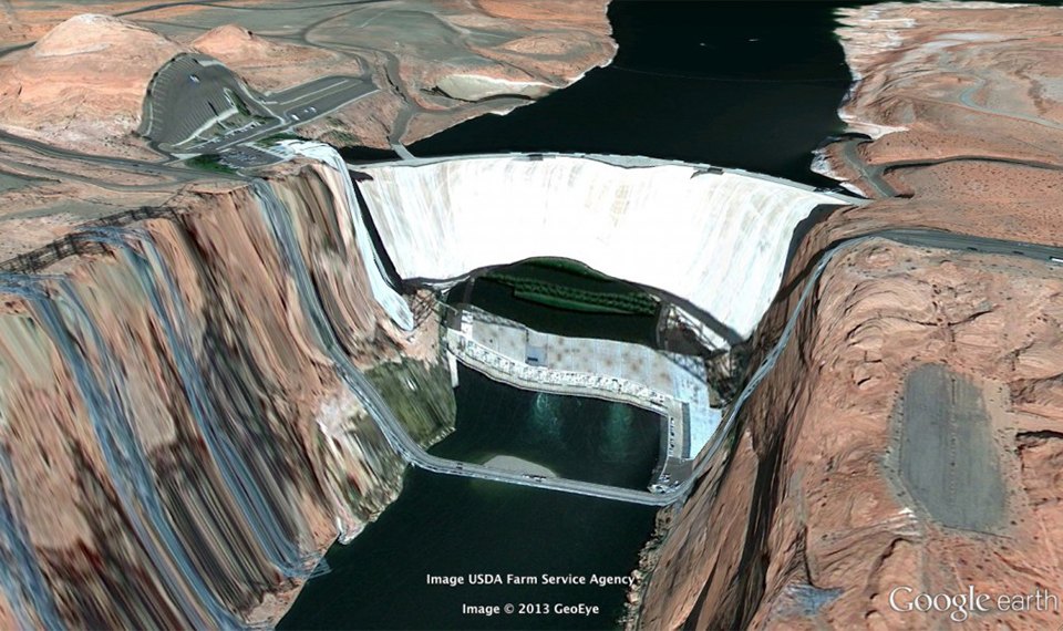 fcukreality04 32 фотографии из Google Earth, противоречащие здравому смыслу