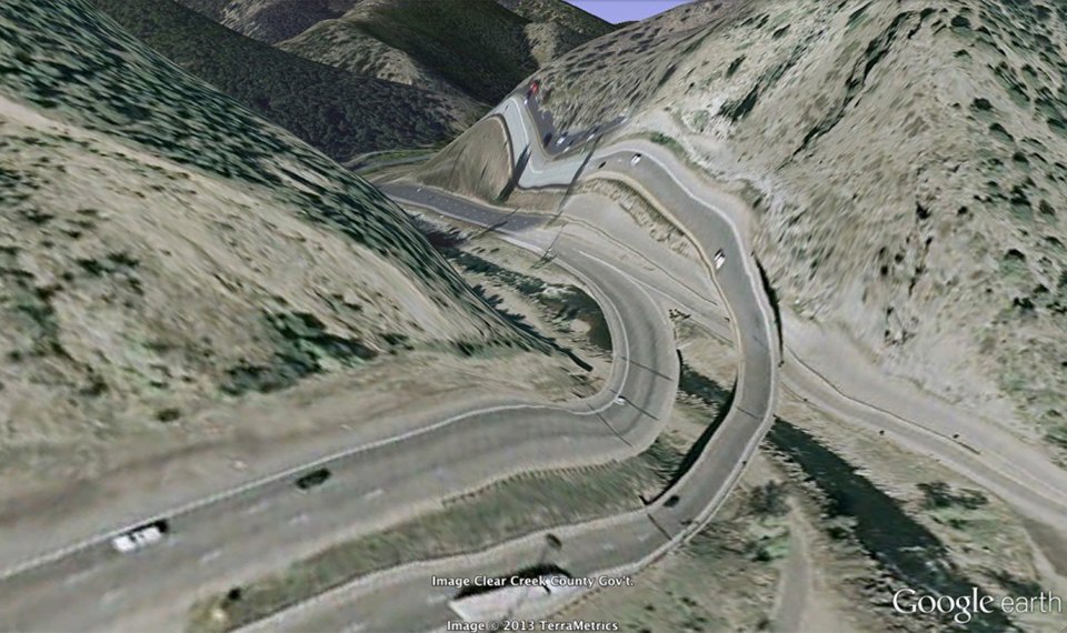 fcukreality30 32 фотографии из Google Earth, противоречащие здравому смыслу