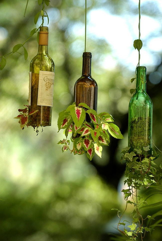 WineBottle05 22 способа превратить пустую бутылку в практичное произведение искусства