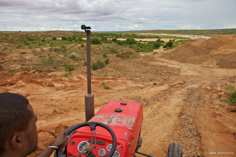 Езда на тракторе по Мадагаскару - доставила массу удовольствия=)