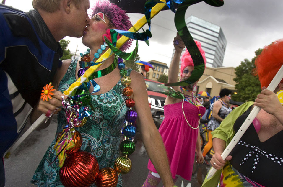 Фотография: Гей парады в разных уголках мира №11 - BigPicture.ru