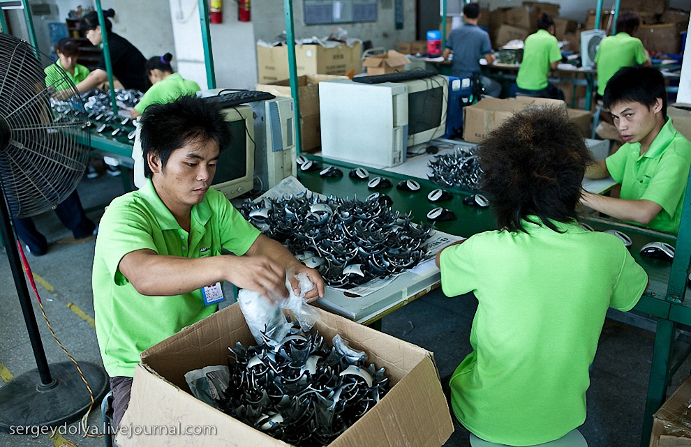 Фотография: Рабочие на китайских заводах (Часть 1) №28 - BigPicture.ru